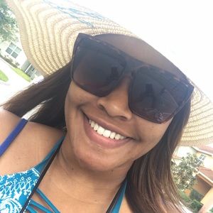 Meet your Posher, Shika